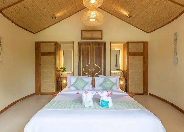 Kima Surf Camp Hostel *
