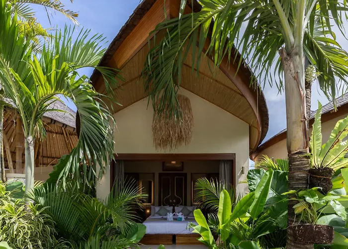Kima Surf Camp *